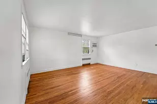 1030 Jassamine Way, Fort Lee, NJ 07024 - Photo 7