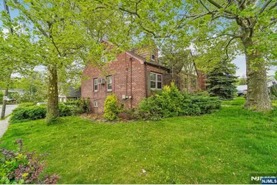 1030 Jassamine Way, Fort Lee, NJ 07024 - Photo 3