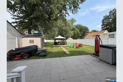 413 S Pine, Roselle, NJ 07203 - Photo 41