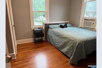 413 S Pine, Roselle, NJ 07203 - Photo 23