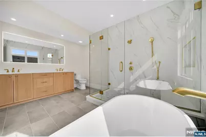 686 Probst Avenue A #A, Fairview, NJ 07022 - Photo 15