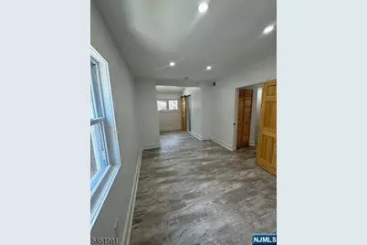 262 Anderson Street, Hackensack, NJ 07601 - Photo 7
