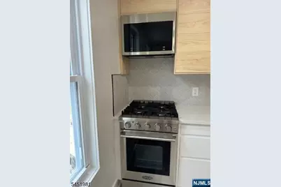262 Anderson Street, Hackensack, NJ 07601 - Photo 5