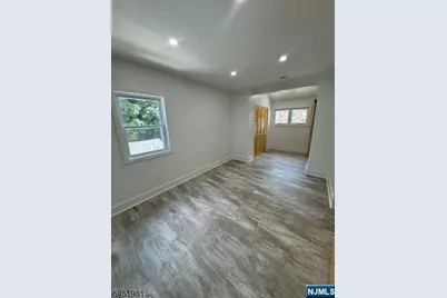 262 Anderson Street, Hackensack, NJ 07601 - Photo 11