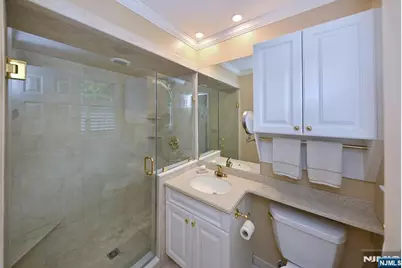 250 Meadowbrook Road, Wyckoff Township, NJ 07481 - Photo 21