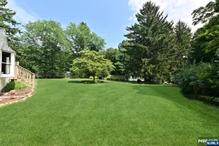 250 Meadowbrook Rd, Wyckoff Township, NJ 07481 - Photo 27