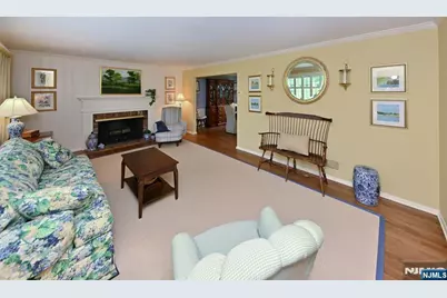 250 Meadowbrook Road, Wyckoff Township, NJ 07481 - Photo 5