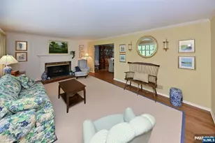250 Meadowbrook Rd, Wyckoff Township, NJ 07481 - Photo 5