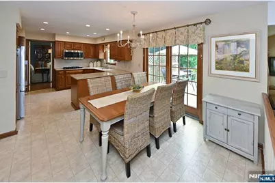 250 Meadowbrook Road, Wyckoff Township, NJ 07481 - Photo 7