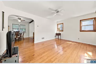 53 Payne Avenue, Midland Park, NJ 07432 - Photo 3