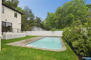 1 Bancroft Pl, Cresskill, NJ 07626 - Photo 43