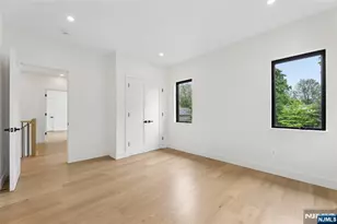 1 Bancroft Pl, Cresskill, NJ 07626 - Photo 25