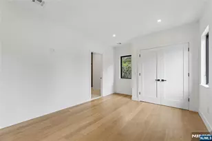 1 Bancroft Pl, Cresskill, NJ 07626 - Photo 31