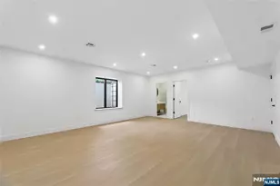 1 Bancroft Pl, Cresskill, NJ 07626 - Photo 37