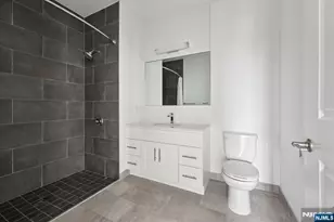 2 Executive Dr 904, Fort Lee, NJ 07024 - Photo 9