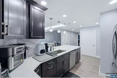 5312 City Place 5312 #5312, Edgewater, NJ 07020 - Photo 3