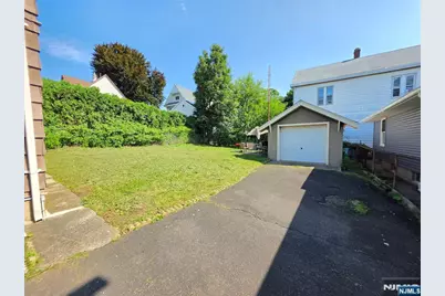 437 Broad Street, Carlstadt, NJ 07072 - Photo 13