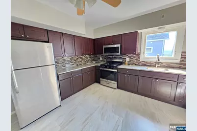 437 Broad Street, Carlstadt, NJ 07072 - Photo 9
