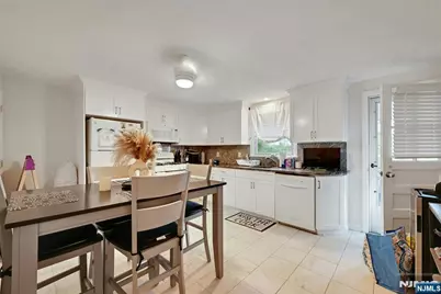 44 12th, Hawthorne, NJ 07506 - Photo 17