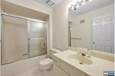 43 Forsgate Court 43C #43C, Washington Township, NJ 07676 - Photo 25