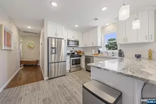 34 Garibaldi Ave, Newark, NJ 07114 - Photo 15