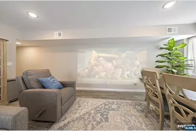 34 Garibaldi Avenue, Newark, NJ 07114 - Photo 17