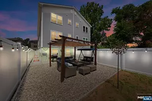 34 Garibaldi Ave, Newark, NJ 07114 - Photo 23