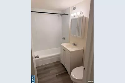 240 Anderson Street 4I #4i, Hackensack, NJ 07601 - Photo 5