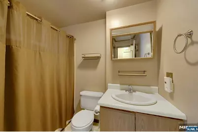 150 Maple Avenue, Woodland Park, NJ 07424 - Photo 17