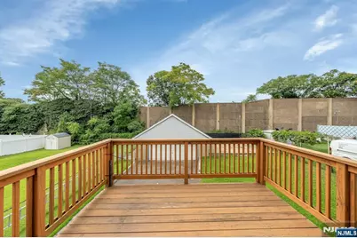 150 Maple Avenue, Woodland Park, NJ 07424 - Photo 25