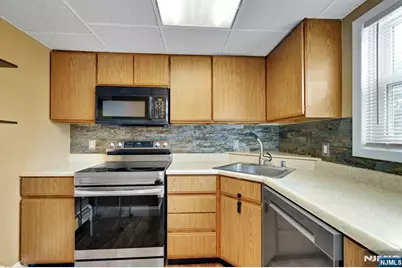 150 Maple Avenue, Woodland Park, NJ 07424 - Photo 29