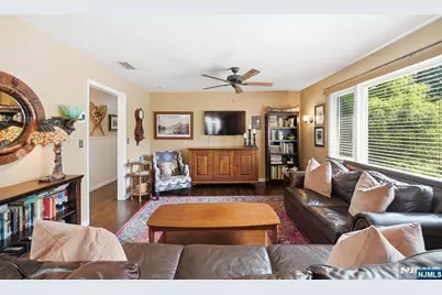 31 Truman Boulevard, Oakland, NJ 07436 - Photo 13
