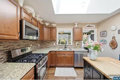 31 Truman Boulevard, Oakland, NJ 07436 - Photo 9
