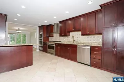 96 Wilson Avenue, Wayne, NJ 07470 - Photo 11