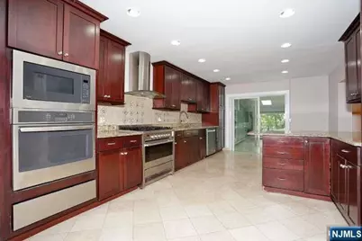 96 Wilson Avenue, Wayne, NJ 07470 - Photo 9