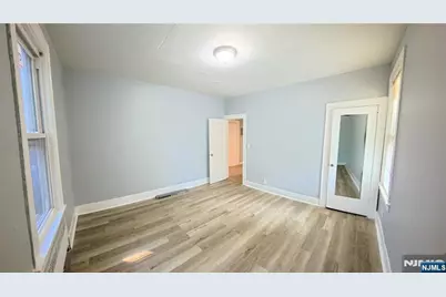 309-311 Goldsmith Avenue 1 #1, Newark, NJ 07112 - Photo 17