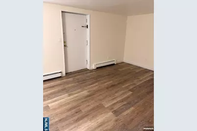 100 Clarendon Place 9C Rear #9c rear, Hackensack, NJ 07601 - Photo 5