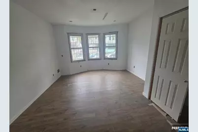 135 Brookside Avenue, Irvington, NJ 07111 - Photo 5