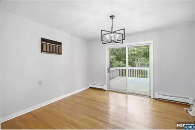 557 Monroe Court, River Edge, NJ 07661 - Photo 7