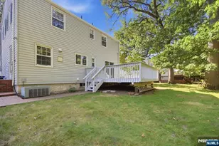 557 Monroe Ct, River Edge, NJ 07661 - Photo 17