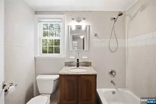 557 Monroe Ct, River Edge, NJ 07661 - Photo 17