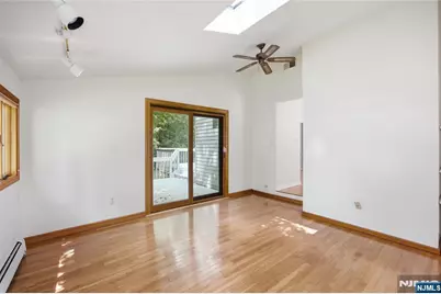 557 Monroe Court, River Edge, NJ 07661 - Photo 11