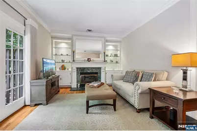 4 Allison Court, Allendale, NJ 07401 - Photo 3