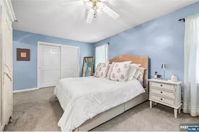 4 Allison Court, Allendale, NJ 07401 - Photo 13