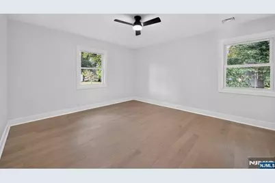 183 Jefferson Avenue, Emerson, NJ 07630 - Photo 15