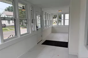 319 Crestview Pl, Teaneck Township, NJ 07666 - Photo 5