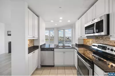 600 Harbor Boulevard 955 #955, Weehawken, NJ 07086 - Photo 9
