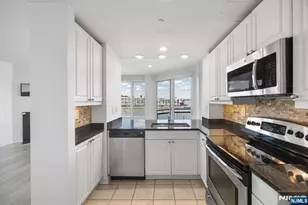 600 Harbor Blvd 955, Weehawken, NJ 07086 - Photo 9