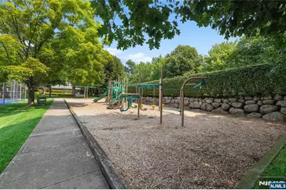 2249 Margaret Court, Mahwah, NJ 07430 - Photo 27