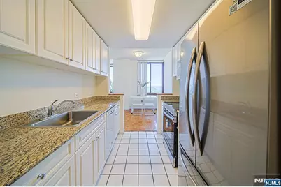 100 Old Palisade Road 3415 #3415, Fort Lee, NJ 07024 - Photo 17